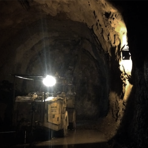 Tunnel boring with lighting rig