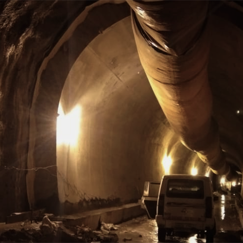 Arched tunnel lining